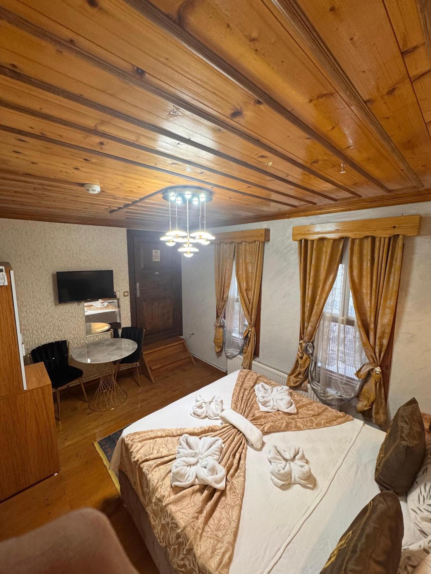 Guer Royal Aparts Hotel Istanboel